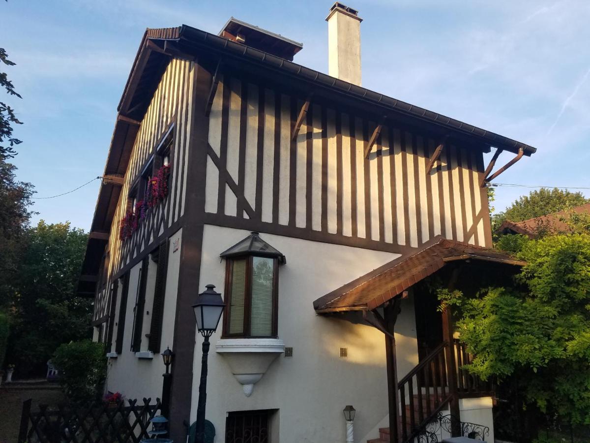 Villa Normandy Gagny Exterior photo